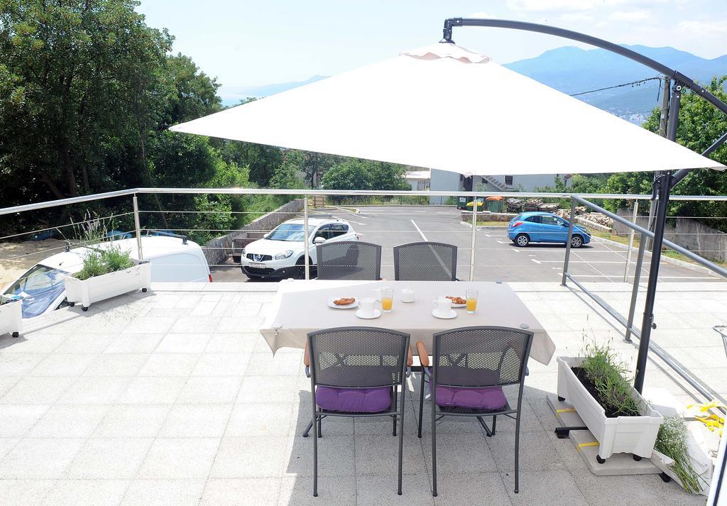 Apartment Livingstone Rijeka Extérieur photo